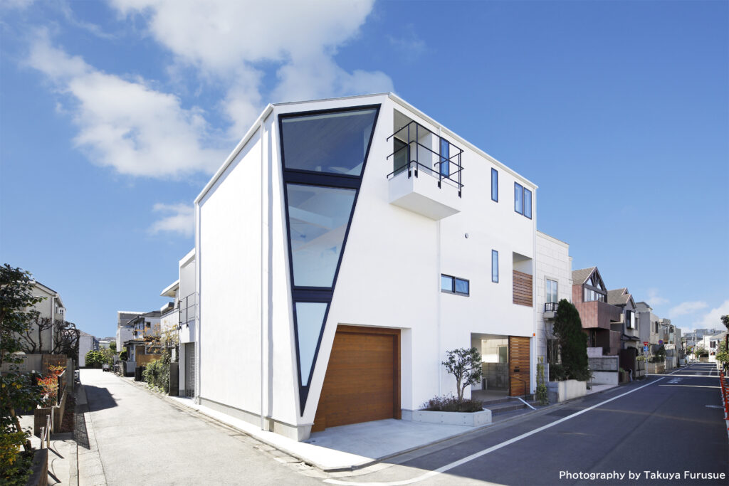 三角窓の家(Photography by Takuya Furusue)